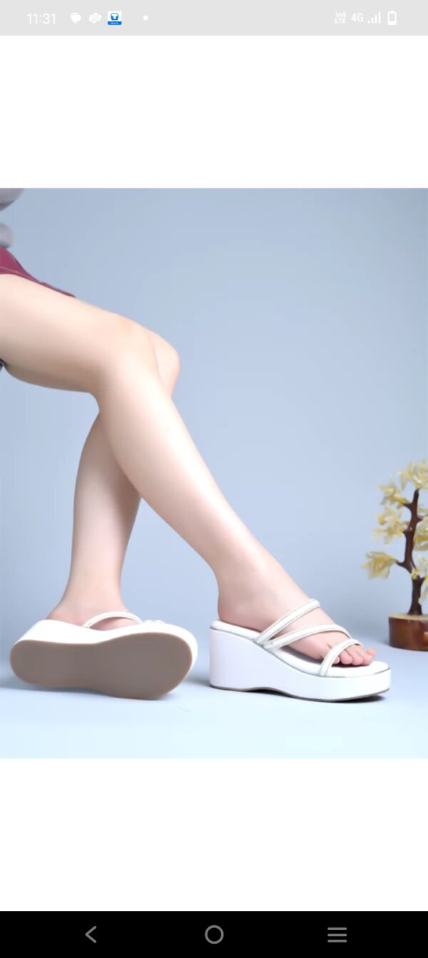 Good looking sandel for women